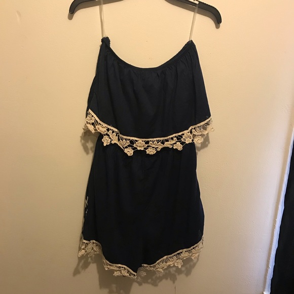 🌸 Strapless Embroided Shorts Romper - Picture 4 of 4